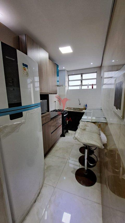 Apartamento á venda em São Vicente,com vista para o mar excelente localização Avenida Presidente Getúlio Vargas São Vicente - 