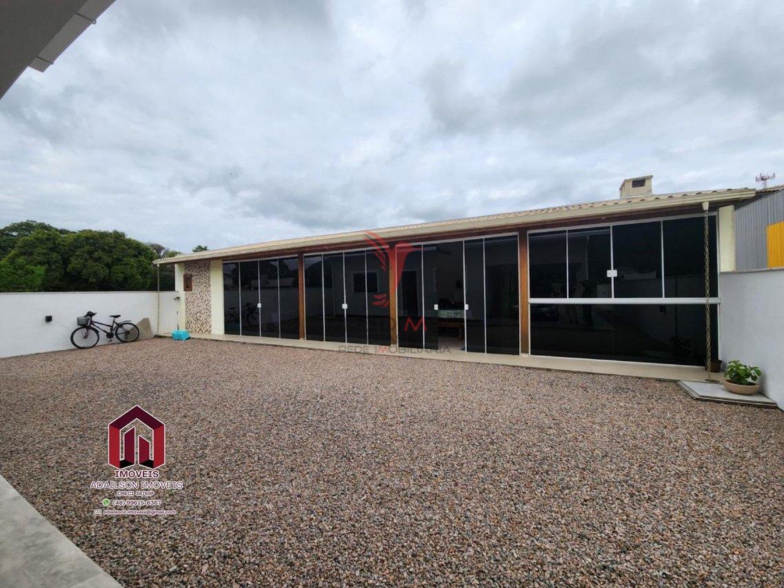 Casa à venda com 03 dormitórios em condomínio na Praia de Fora Palhoça SC Brasil Samuel Rua Arcanjo Cândido da Silva Palhoça - 