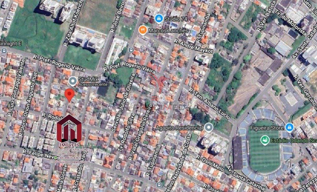 Casa a venda, com terreno grande no bairro Jardim Atlântico – Florianópolis - SC Rua Coronel Caetano Costa Florianópolis - 
