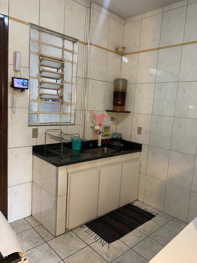 Apartamento com 108 MTS ², de 3 Quartos, Varanda, Bairro Cambuci em São Paulo - São Paulo - 