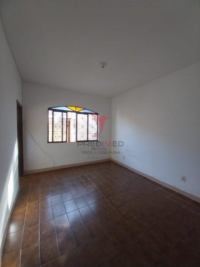 Casa de 3 Quartos, 2 Suites, churrasqueira, no Bairro Jardim Rony, Guaratinguetá - Guaratinguetá - 