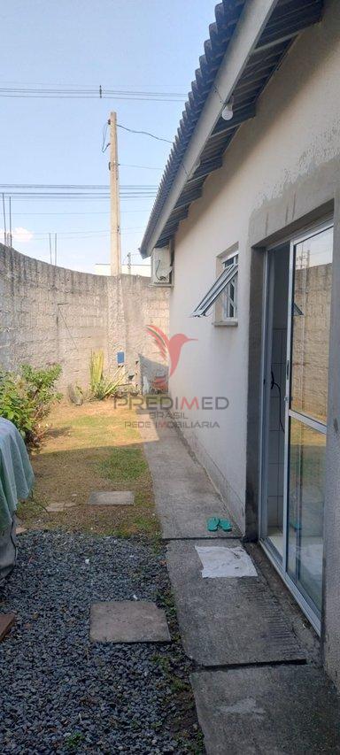 Casa com espaço externo com cobertura , garagem, em Guaratinguetá - Guaratinguetá - 