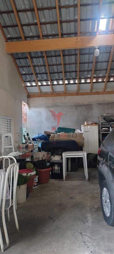 Casa com espaço externo com cobertura , garagem, em Guaratinguetá - Guaratinguetá - 