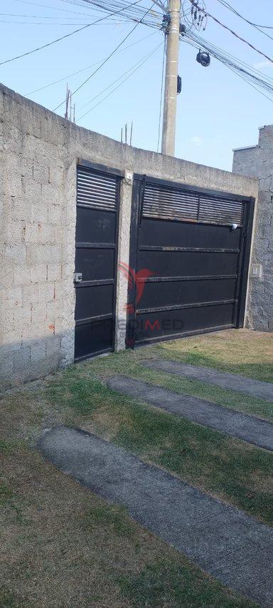 Casa com espaço externo com cobertura , garagem, em Guaratinguetá - Guaratinguetá - 
