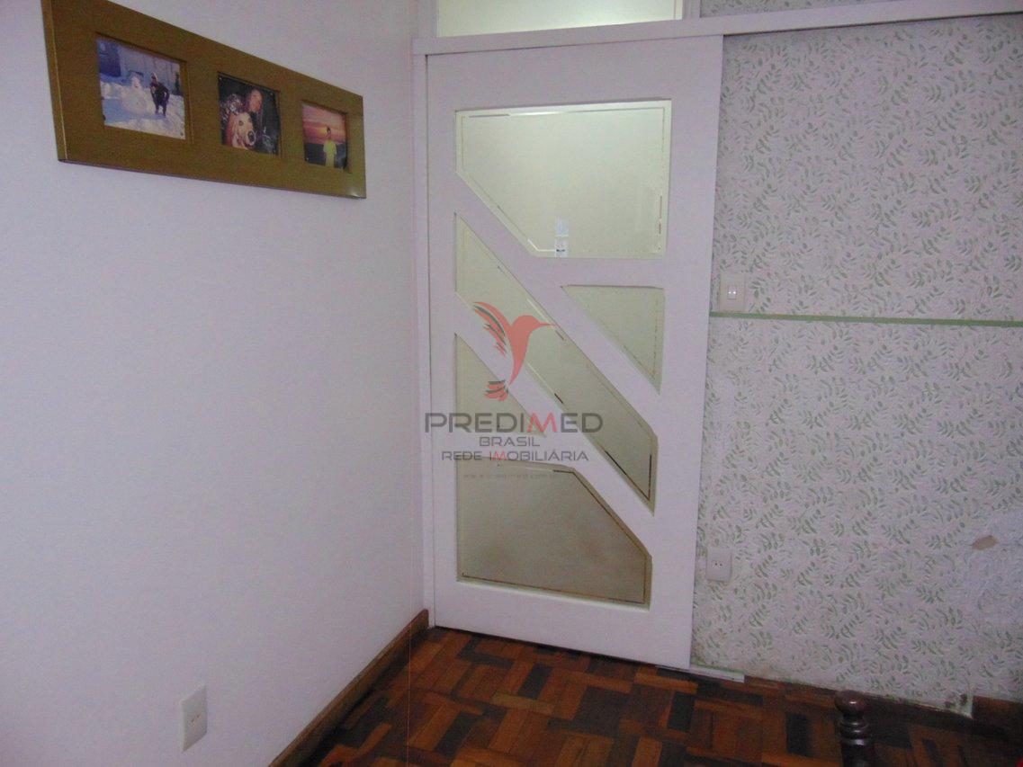 APARTAMENTO em Pelotas, zona NORTE, PRÓXIMO DA PADARIA ESTORIL, IMPECÁVEL, PRONTO A MORAR - Pelotas - 