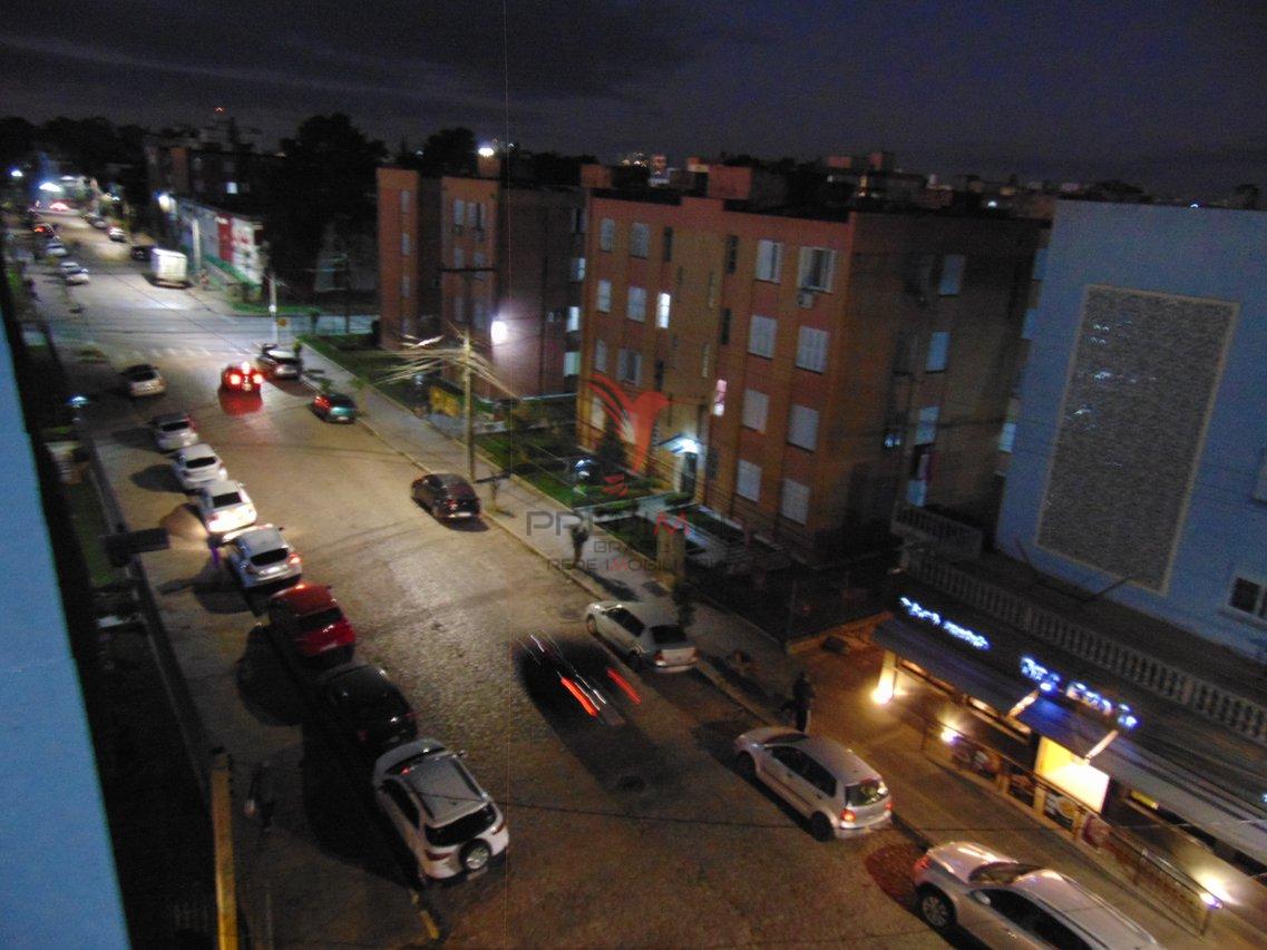 APARTAMENTO em Pelotas, zona NORTE, PRÓXIMO DA PADARIA ESTORIL, IMPECÁVEL, PRONTO A MORAR - Pelotas - 