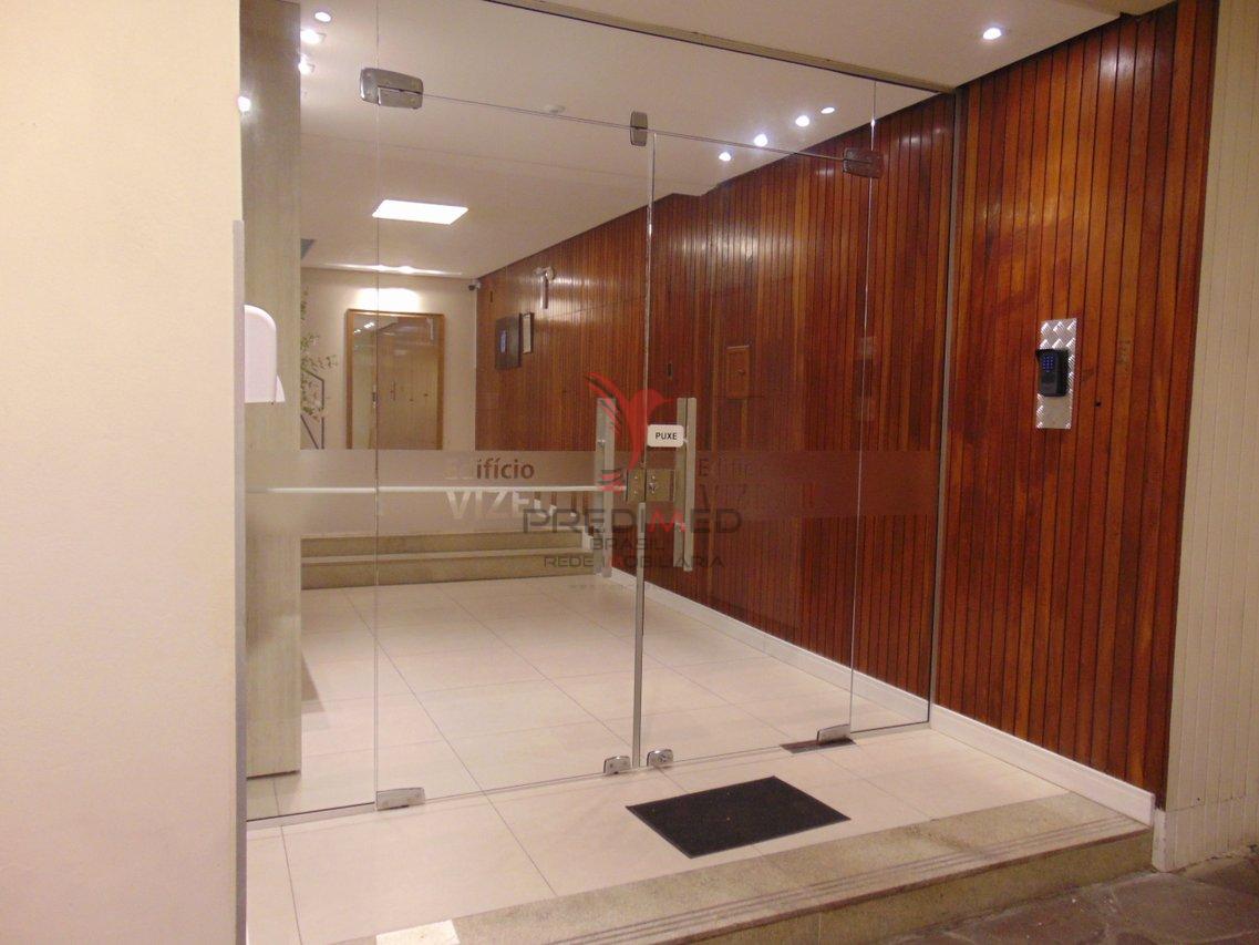 APARTAMENTO em Pelotas, zona NORTE, PRÓXIMO DA PADARIA ESTORIL, IMPECÁVEL, PRONTO A MORAR - Pelotas - 