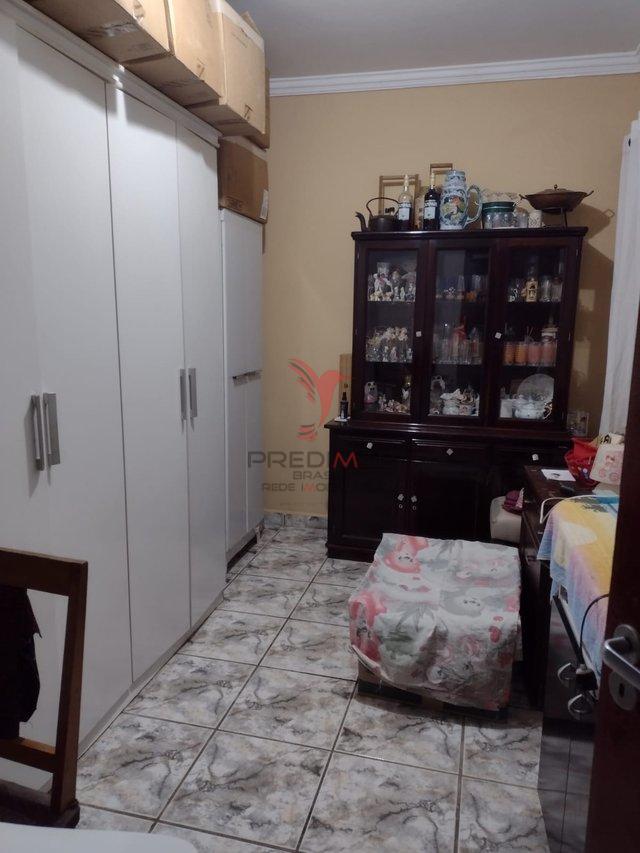 Casa com 05 dormitórios, 4 banheiros no Bom Jesus III, na Cidade de Rio das Pedras - Rio das Pedras - 