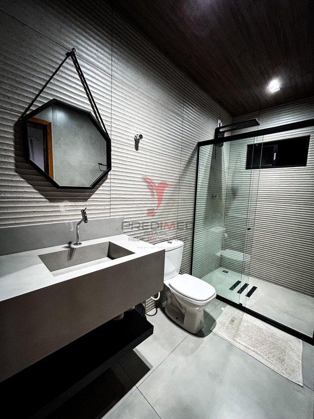 Casa na Serra em Condomínio Fechado com 3 suítes todos Mobiliado e Equipado  BANANEIRAS - 
