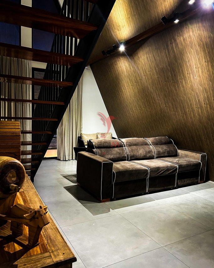 Casa na Serra em Condomínio Fechado com 3 suítes todos Mobiliado e Equipado  BANANEIRAS - 
