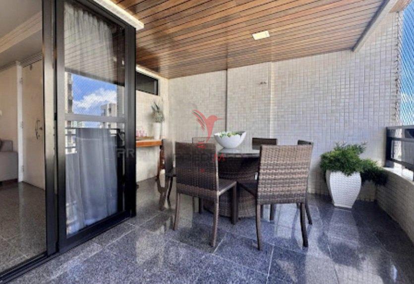 Apartamento de 3 Suites, 2 Varandas, Maravilhoso no bairro de Tambaú a 300m da Praia  João Pessoa - 