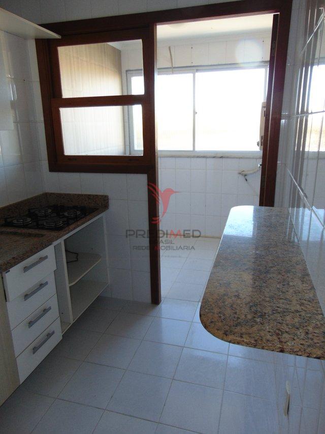 Venda: Apto 2 Quartos, Garagem, Elevador. Ficam Móveis da Cozinha, Banheiro e Quarto  Pelotas - 