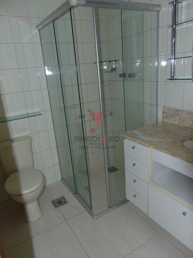 Venda: Apto 2 Quartos, Garagem, Elevador. Ficam Móveis da Cozinha, Banheiro e Quarto  Pelotas - 