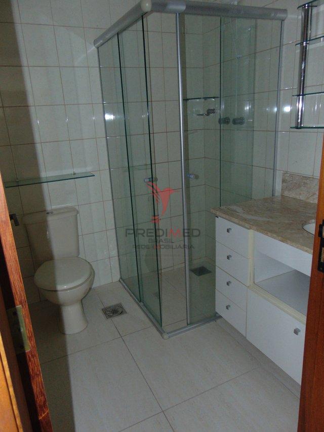 Venda: Apto 2 Quartos, Garagem, Elevador. Ficam Móveis da Cozinha, Banheiro e Quarto  Pelotas - 