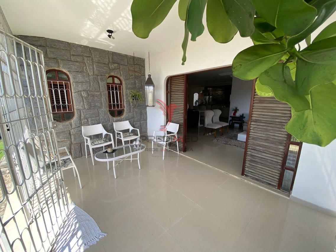 Casa Maravilhosa com 800m² com 5 suítes + DCE, Piscina, Espaço goumet + Churrasqueira  João Pessoa - 