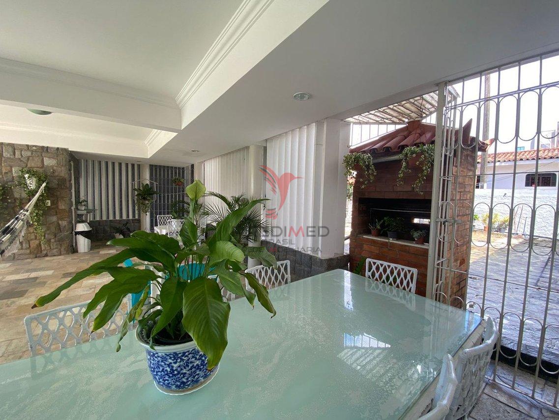 Casa Maravilhosa com 800m² com 5 suítes + DCE, Piscina, Espaço goumet + Churrasqueira  João Pessoa - 
