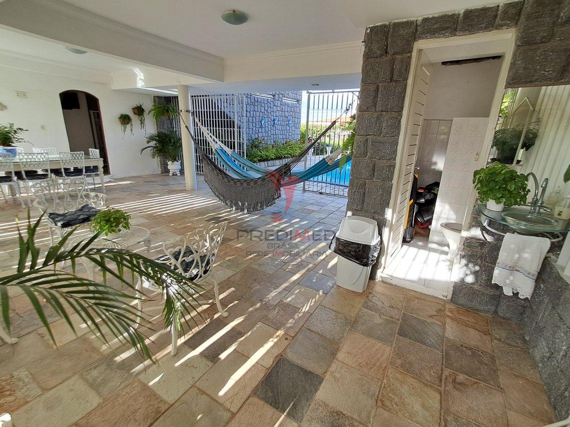 Casa Maravilhosa com 800m² com 5 suítes + DCE, Piscina, Espaço goumet + Churrasqueira  João Pessoa - 