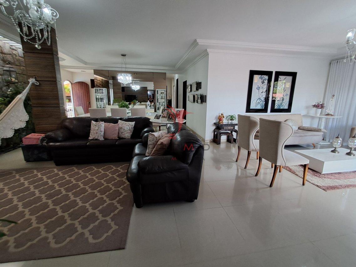 Casa Maravilhosa com 800m² com 5 suítes + DCE, Piscina, Espaço goumet + Churrasqueira  João Pessoa - 