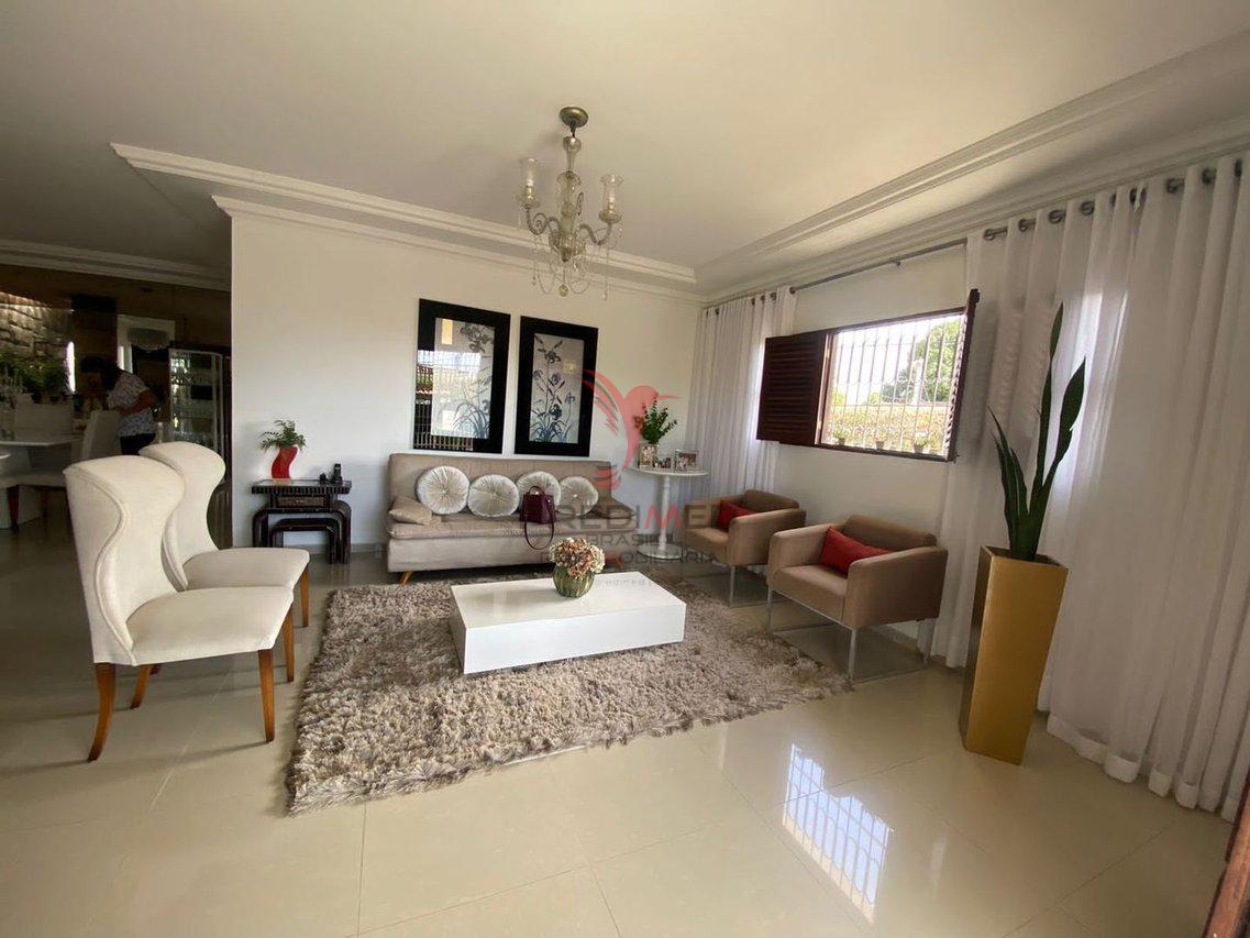 Casa Maravilhosa com 800m² com 5 suítes + DCE, Piscina, Espaço goumet + Churrasqueira  João Pessoa - 