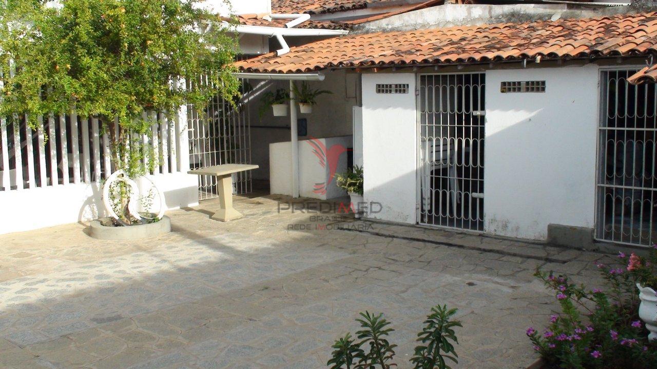 Casa Maravilhosa com 800m² com 5 suítes + DCE, Piscina, Espaço goumet + Churrasqueira  João Pessoa - 