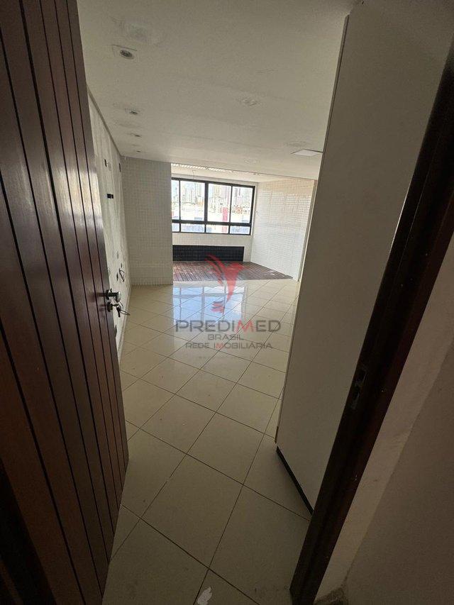 Cobertura com 5 quartos , 2 Suites, á venda a Beira mar do Cabo branco Avenida Cabo Branco João Pessoa - 