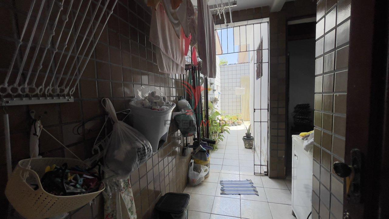 Casa à venda no Bessa – apenas 400m da praia! Rua Presidente Delfim Moreira João Pessoa - 