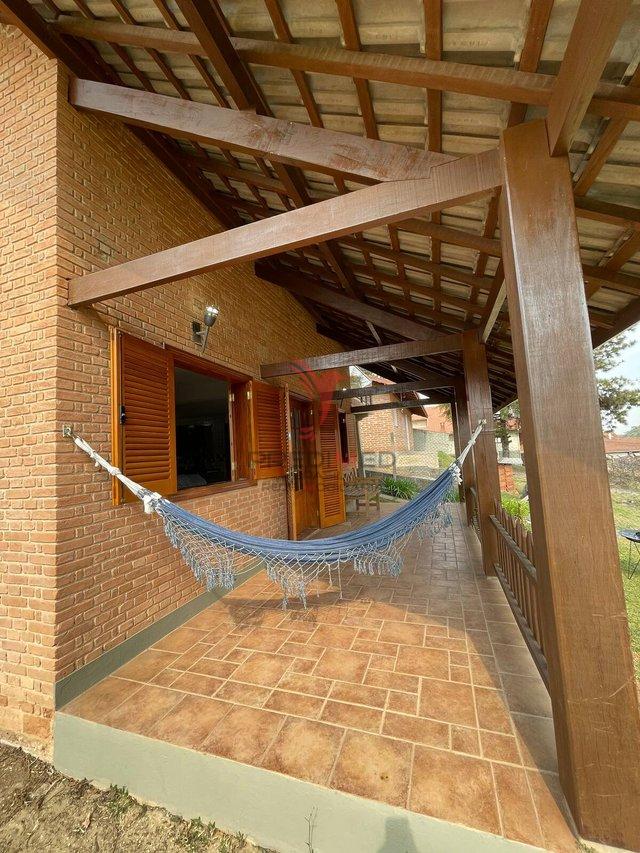 Vendo Casa de temporada completa em Monte Verde - MG  CAMANDUCAIA - 