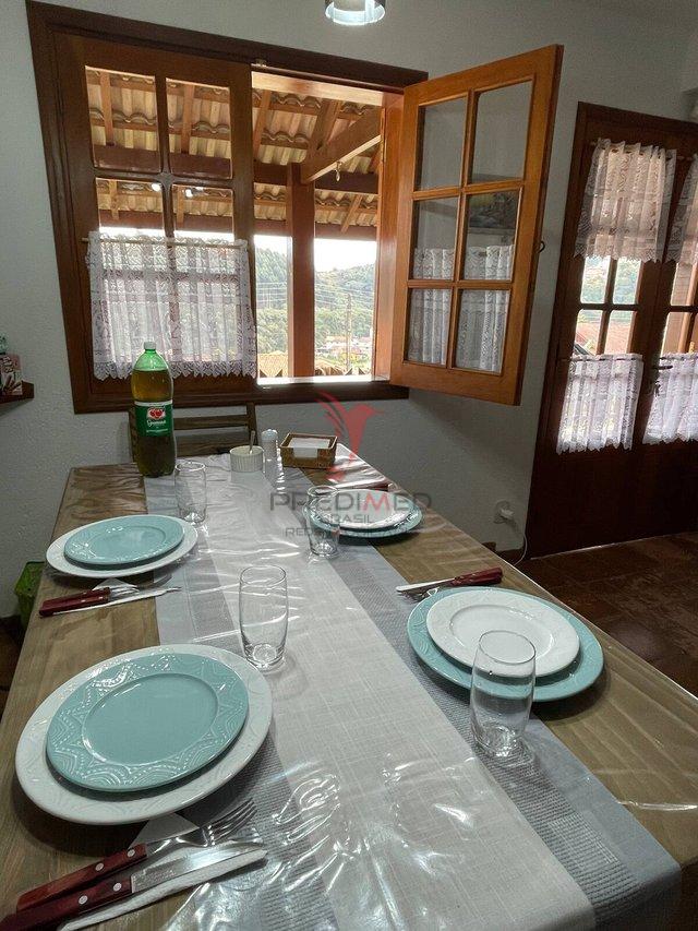 Vendo Casa de temporada completa em Monte Verde - MG  CAMANDUCAIA - 