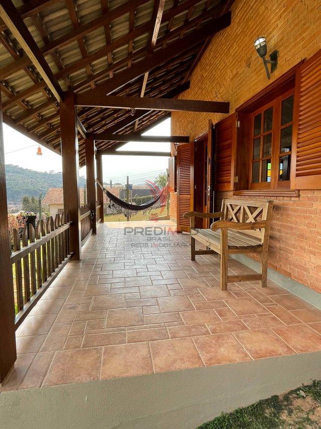 Vendo Casa de temporada completa em Monte Verde - MG  CAMANDUCAIA - 