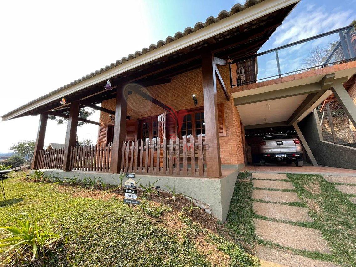 Vendo Casa de temporada completa em Monte Verde - MG  CAMANDUCAIA - 