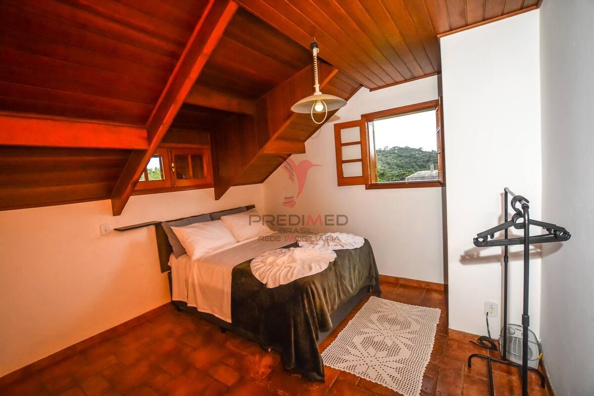Vendo Casa de temporada completa em Monte Verde - MG  CAMANDUCAIA - 