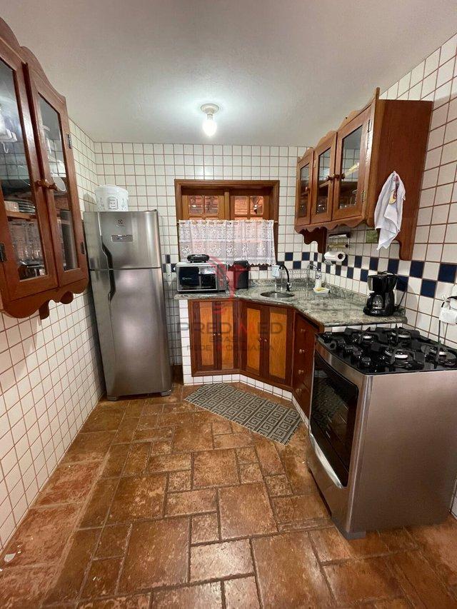 Vendo Casa de temporada completa em Monte Verde - MG  CAMANDUCAIA - 