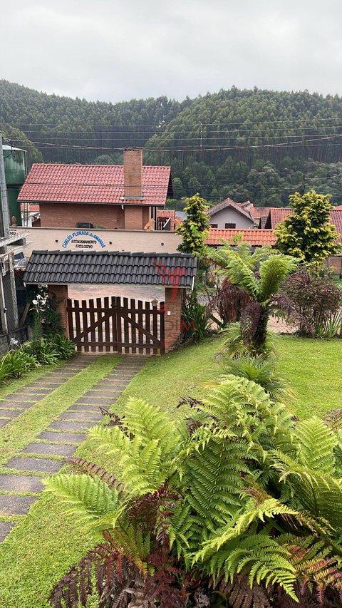 Vendo Casa de temporada completa em Monte Verde - MG  CAMANDUCAIA - 