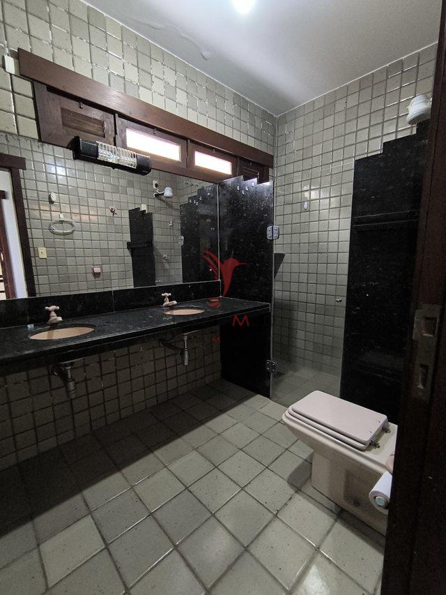 Linda casa com Jardim, 4 quartos , sendo 3 Suites , 4 Vagas, no Bairro Capim Macio, Natal Rua Engenheiro Nelson Bahia Natal - 