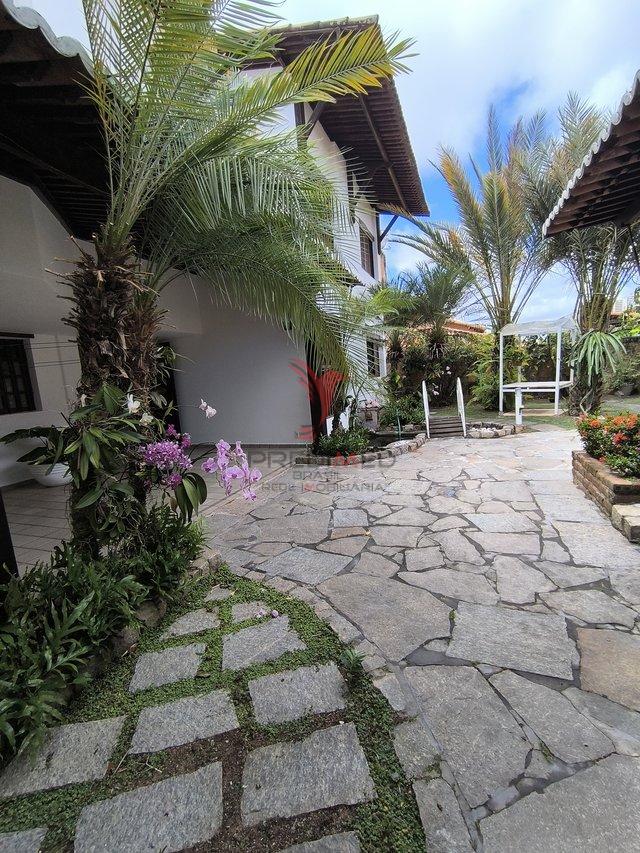Linda casa com Jardim, 4 quartos , sendo 3 Suites , 4 Vagas, no Bairro Capim Macio, Natal Rua Engenheiro Nelson Bahia Natal - 