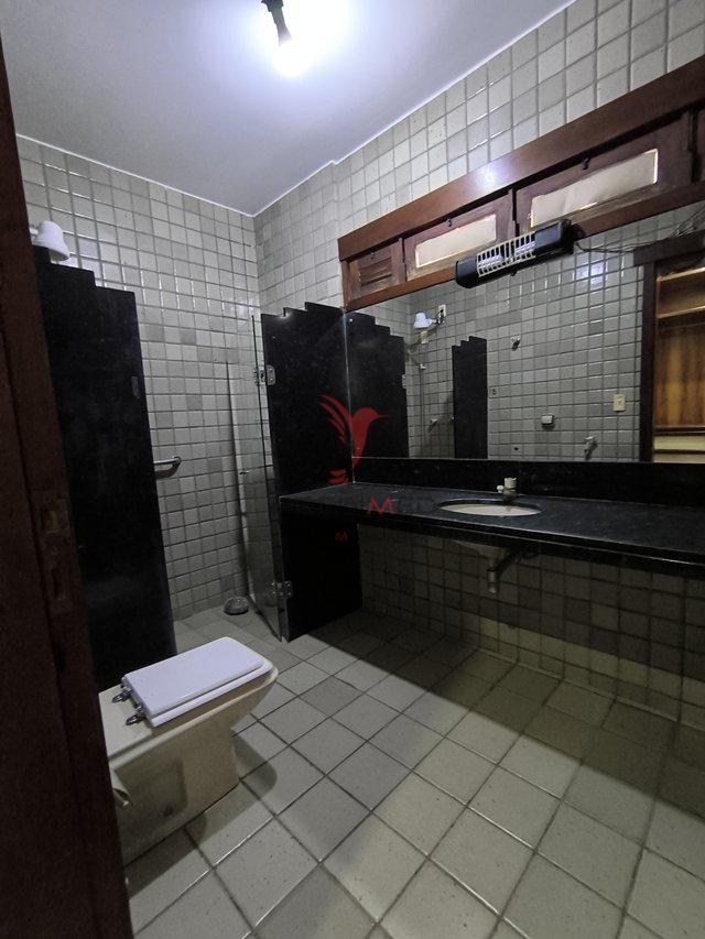 Linda casa com Jardim, 4 quartos , sendo 3 Suites , 4 Vagas, no Bairro Capim Macio, Natal Rua Engenheiro Nelson Bahia Natal - 