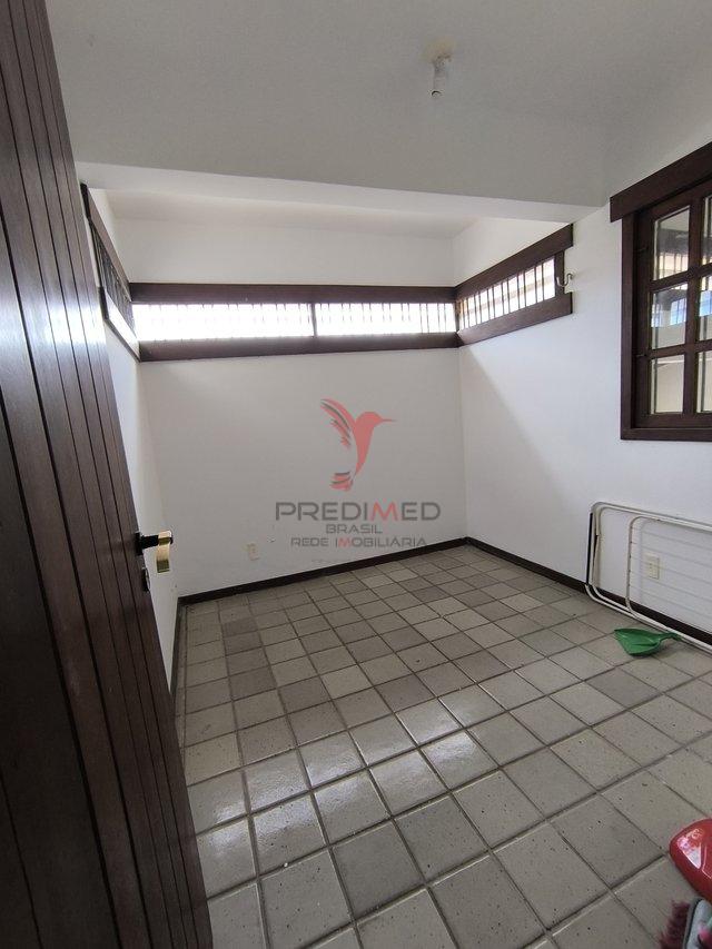 Linda casa com Jardim, 4 quartos , sendo 3 Suites , 4 Vagas, no Bairro Capim Macio, Natal Rua Engenheiro Nelson Bahia Natal - 