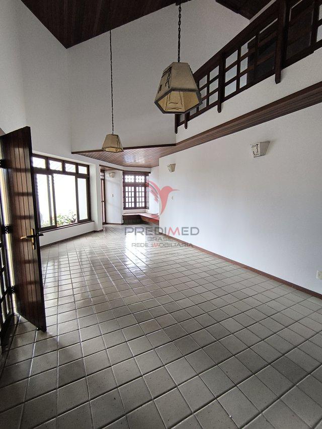 Linda casa com Jardim, 4 quartos , sendo 3 Suites , 4 Vagas, no Bairro Capim Macio, Natal Rua Engenheiro Nelson Bahia Natal - 