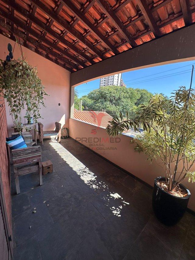 LINDA CASA com Piscina PROXIMO A UNIV. ESALQ Rua Edu Chaves Piracicaba - 