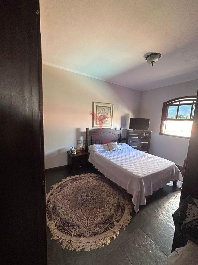 LINDA CASA com Piscina PROXIMO A UNIV. ESALQ Rua Edu Chaves Piracicaba - 