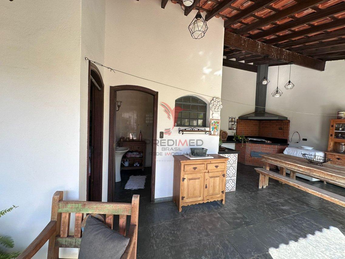 LINDA CASA com Piscina PROXIMO A UNIV. ESALQ Rua Edu Chaves Piracicaba - 