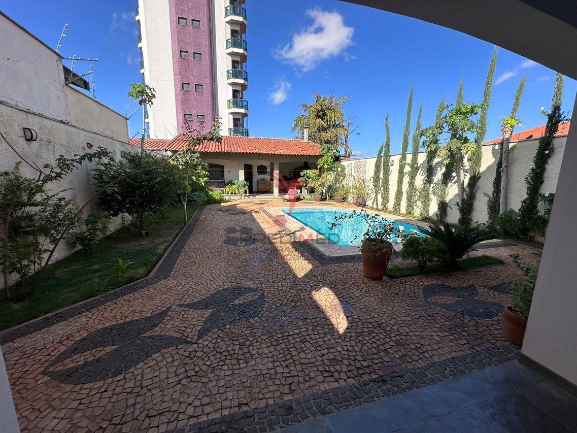 LINDA CASA com Piscina PROXIMO A UNIV. ESALQ Rua Edu Chaves Piracicaba - 