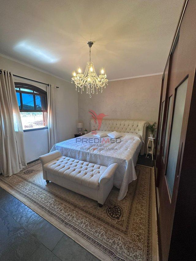 LINDA CASA com Piscina PROXIMO A UNIV. ESALQ Rua Edu Chaves Piracicaba - 