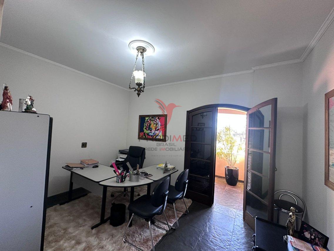 LINDA CASA com Piscina PROXIMO A UNIV. ESALQ Rua Edu Chaves Piracicaba - 