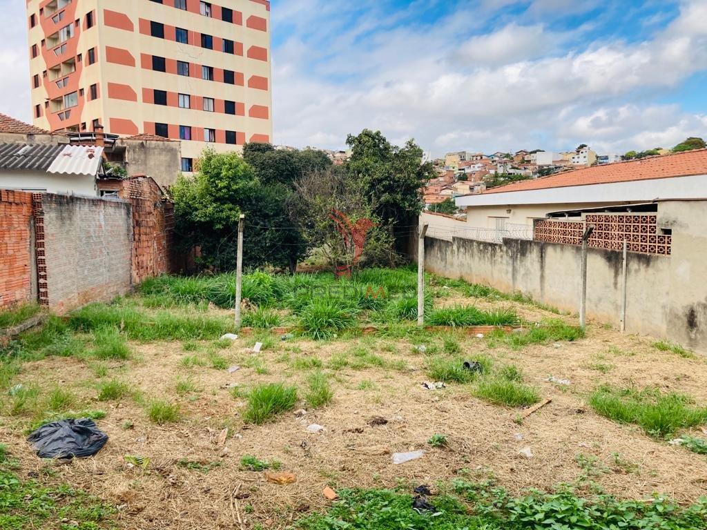 CASA PARA DEMOLIÇÃO COM 618,25mts TERRENO RUA CAPIVARI Piracicaba - 