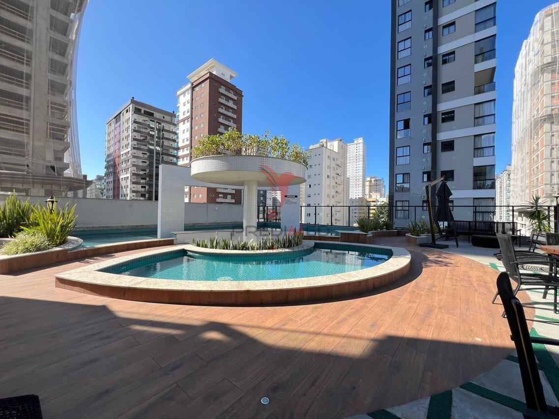 Oportunidade de você morar na praia,  apartamento mobiliado em excelente localização Rua 262 Itapema - 