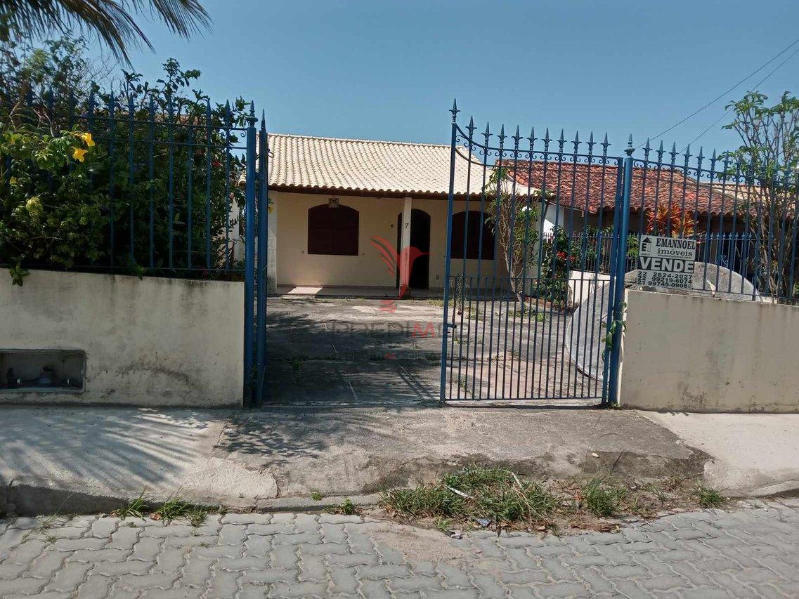 Excelente casa no centro de Iguaba por R$ 250.000 Aceita Financiamento  Iguaba Grande - 