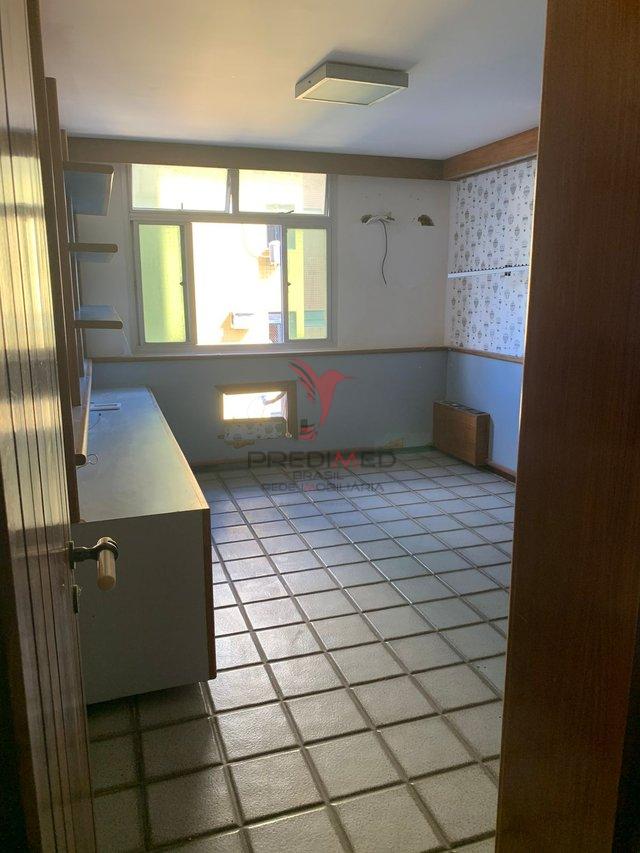 Apartamento Amplo em Manaíra com Localização Maravilhosa a 150m da Praia Avenida General Edson Ramalho João Pessoa - 