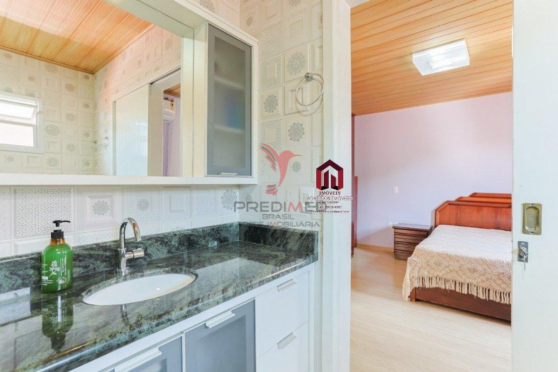 Casa a venda em Florianópolis SC Bairro Trindade com 4 quartos, sendo 2 suítes ,295m² Rua Capitão Pedro Bruno de Lima Florianópolis - 