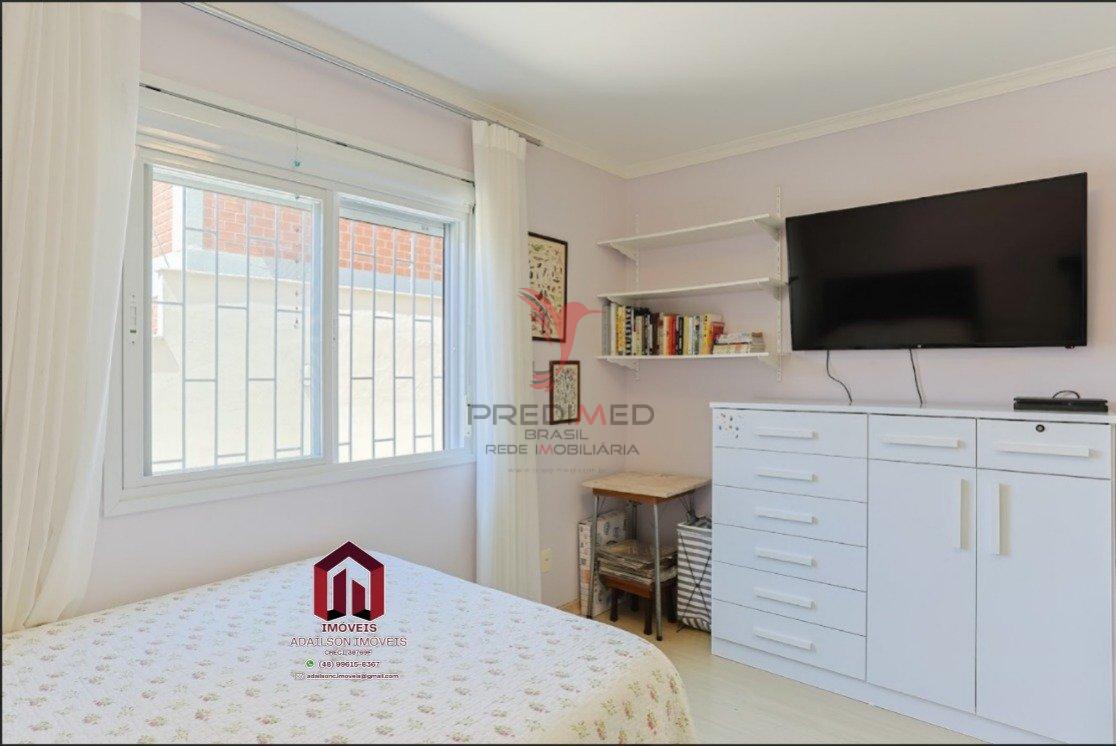 Casa a venda em Florianópolis SC Bairro Trindade com 4 quartos, sendo 2 suítes ,295m² Rua Capitão Pedro Bruno de Lima Florianópolis - 